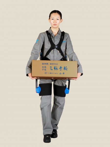 Легкий экзоскелет PLN-01